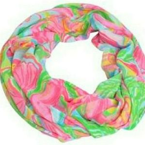 Lilly Pulitzer Riley Infinity Scarf NWT